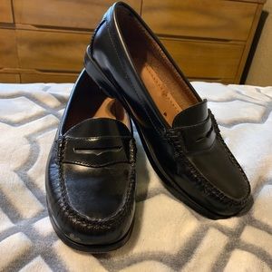G.H. Bass&Co. Black Weejuns